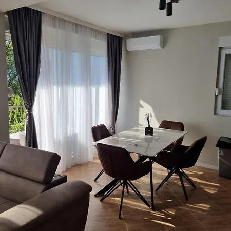 Apartments Luka Kotor Exterior photo